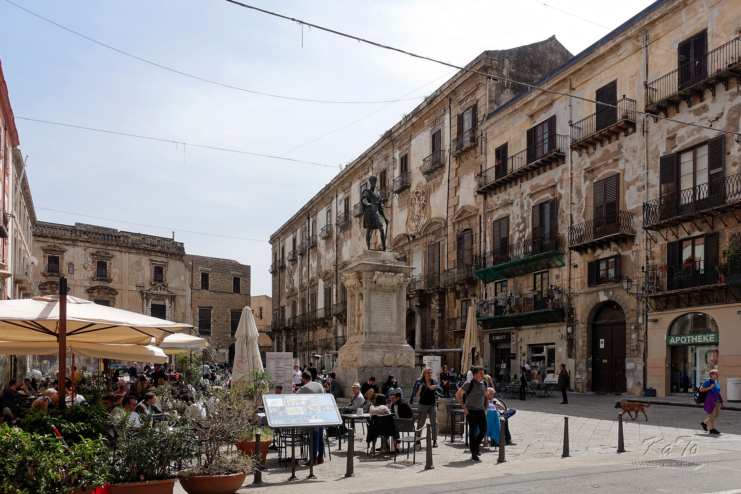 Palermo - Piazza Bologni